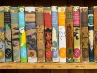 How to Tell If Old Books Are Valuable