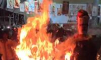 Farmers burn effigies of Modi, Shah on PM's b'day; 21 booked
