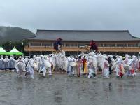 Gwangju Turns Into Chuseok Playground With Performances and Exhibitions