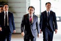 Japan and ASEAN to consider expanding trade pact