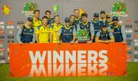 Australia beat Zimbabwe by one wicket to complete a white wash