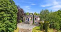 What will €695,000 buy in Tipperary and Dublin 4?