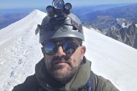 Offshore worker finds unlikely way to cope with mental health through mountain climbing