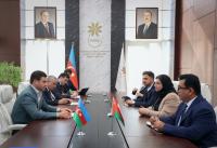 Omani delegation visits Baku SME House