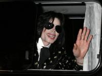 Michael Jackson's bedazzled glove, 'Bad' jacket heading to Abu Dhabi auction