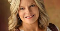 La Crosse marketing and advertising executive named 2026 Mrs. Oktoberfest USA