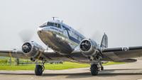 The Old-School Plane That Revolutionized Commercial Air Travel Is Still Flying Out Of Airports Today
