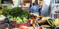 Consumers slightly less negative in September