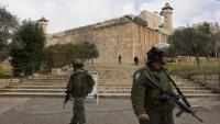 Palestinian Ministry of Endowments Condemns Closure of Ibrahimi Mosque