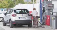 Polish residents feel squeeze as fuel price caps end