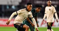 Mntambo backs Mbuthuma amid calls for more goals