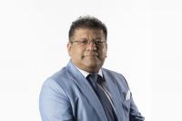 FAU's Robert Loredo Launches New Book on Preparing for the Quantum Era