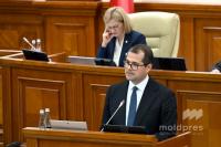 Moldovan PM presents draft law establishing state of emergency in parliament
