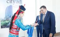 Speaker of Australian House of Representatives Arrives in Mongolia