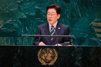 Lee vows efforts to help swiftly resume US-N. Korea dialogue