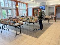 Social Sciences honor society hosts book and bake sale