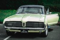 Rare Vintage Cars in Greece Head for the Scrapyard