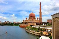 Thrilling Formula 1 Action Returns to Sepang, Showcasing Malaysia’s Motorsport Excellence and Tourism Appeal