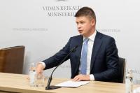 Four centres accepting applications for Lithuanian residence permits to close – interior min