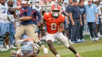 Clemson football vs Cal prediction. How will Clemson handle 10:30 pm ET start?