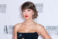 Taylor Swift surprises fans with new music announcement day after single news