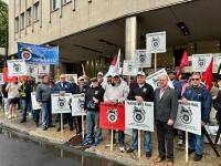 Canada moves to limit port and rail strikes
