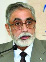 Pakistan envoy praises HH the Amir's 'timely, courageous message'