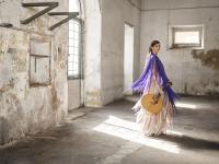 A dialogue with strings