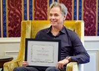 Vancouver art star Steven Shearer wins Audain Prize, allows rare photo to be taken