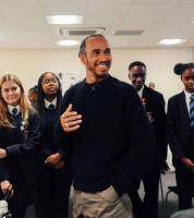 Hamilton gives thumbs up to Gulf GPs despite Iran conflict