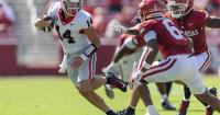 Bulldogs steamroll Arkansas 45-17