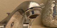 Hawaii Island residents urged to store drinking water ahead of approaching storm