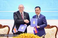 Cambodia, UK Step Up Against Online Scams