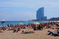 Barcelona: Shifting coastline and reforestation due to increasingly extreme summer heat