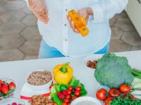 How diet can help manage menopause symptoms