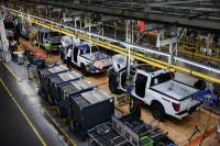 GM, Ford to see US market-share slide, forecaster predicts