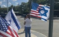 Sag Harbor’s Competing Sunday Vigils Are a Microcosm of Israeli-Palestinian Conflict