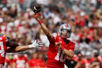 Data projections are loving the Buckeyes: Expert predictions and DraftKings odds for Ohio State vs. Illinois