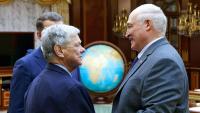 Belarus leader Lukashenko frees 15 after US talks