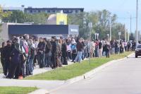 More than 1,000 job seekers line up for gig at new Windsor Costco