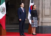 Korea, Mexico Sign 17 Agreements on Minerals, AI, Defense, Space
