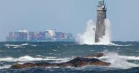 Nor’easter incoming: Boston issues power outage, flood warnings ahead of storm