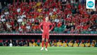 Cristiano Ronaldo fires blanks but gets standing ovation after being subbed off in Portugal's win
