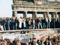 Authoritarianism against democracy