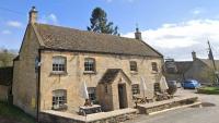Top food critic praises pizza at Cotswolds pub, calling it 'My UK pizza of the year'