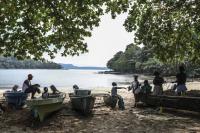 Principe hotelier pays islanders to protect nature