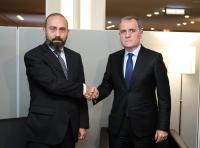 Ararat Mirzoyan and Jeyhun Bayramov emphasize the importance of peace between Armenia and Azerbaijan