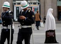Italy bans burqas, niqabs in schools