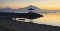 Foreign Office 'avoid' warning after British holidaymakers die
