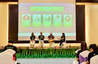Experts Highlight Digital Literacy as Key to Online Safety